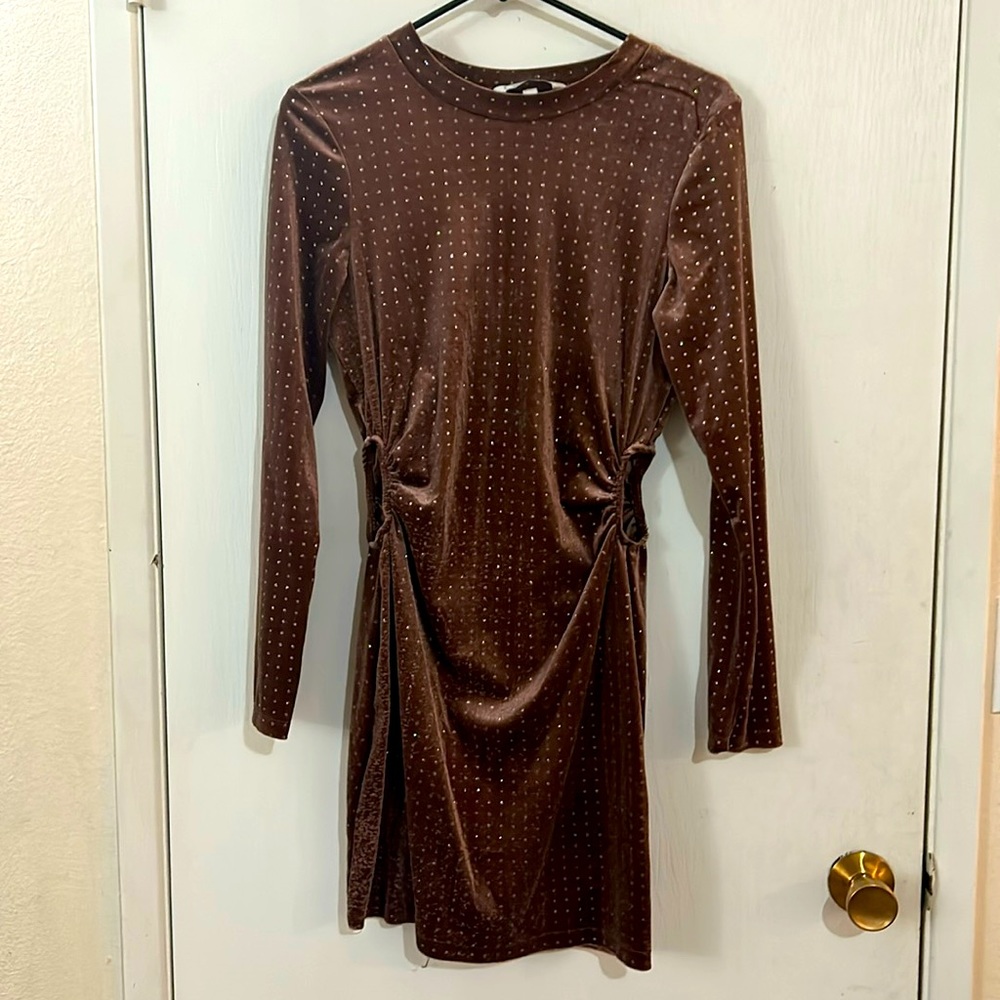 Pencil dress with side, peekaboo and sparkles